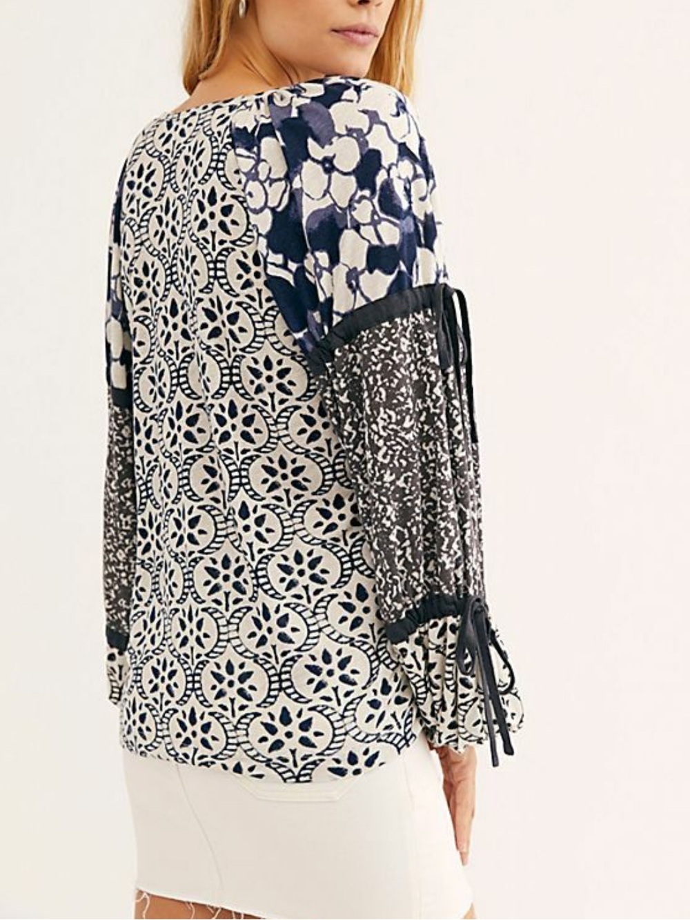 Free People Blue & White Summit Mixed Print Blouse Tie Details Size Medium